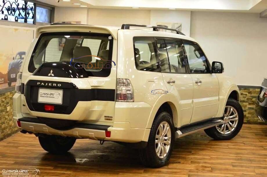 Pajero Mitsubishi White