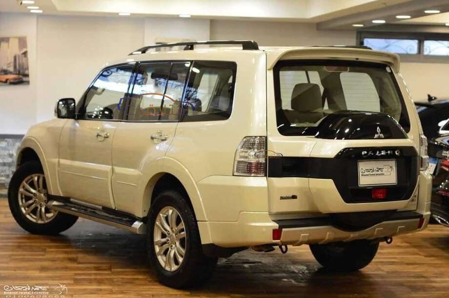 Pajero Mitsubishi White