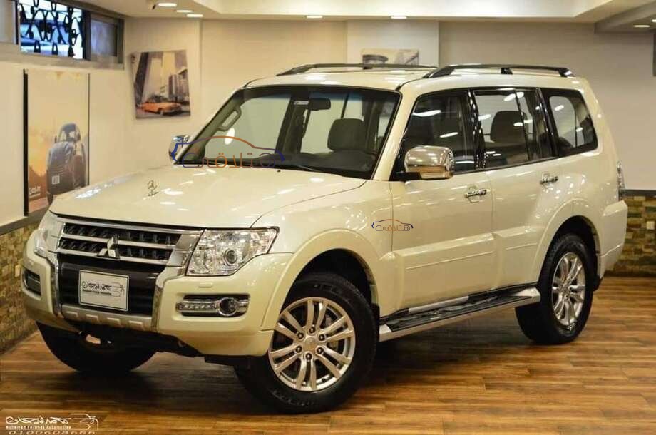 Pajero Mitsubishi White