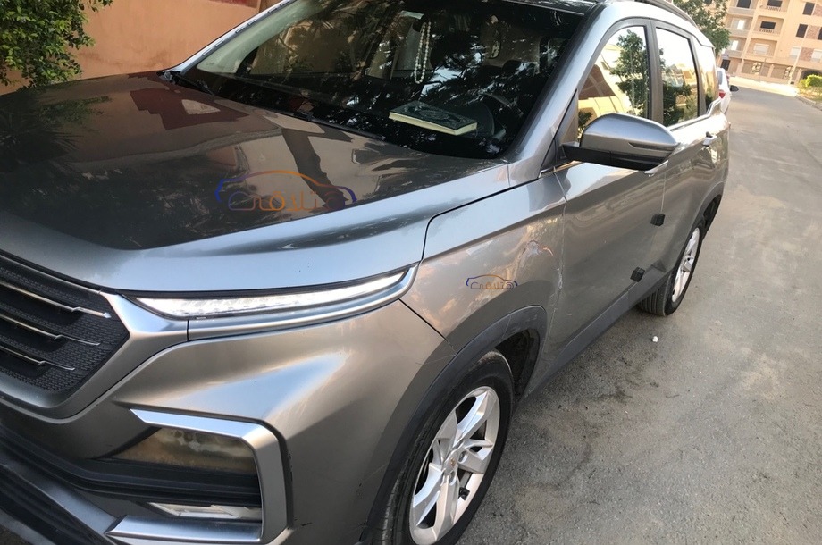 Captiva Chevrolet Dark grey