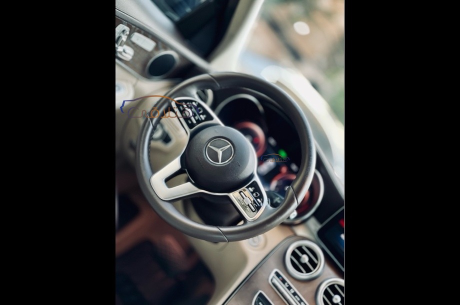 C 200 Mercedes الأزرق الداكن