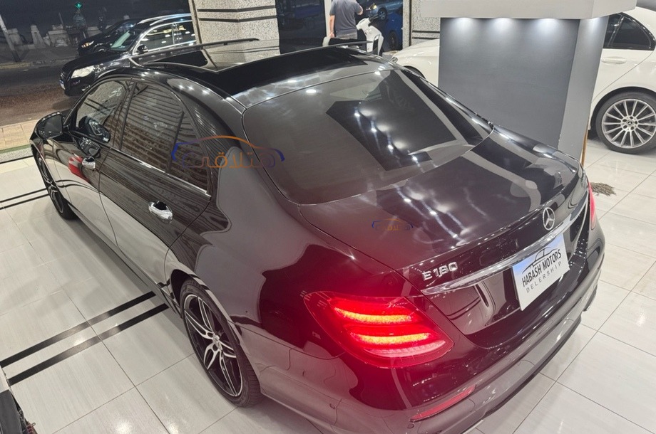 E 180 Mercedes أسود