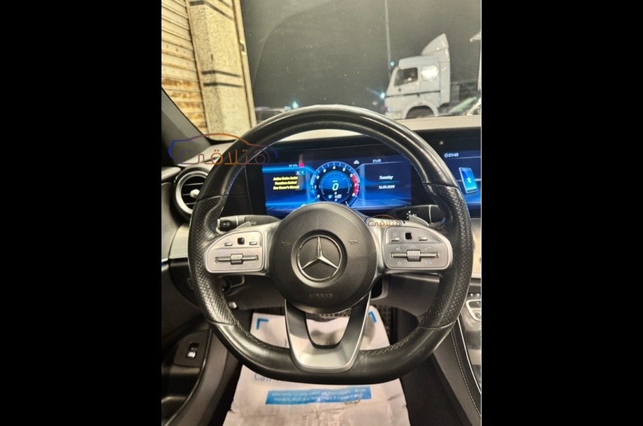 E 180 Mercedes أسود