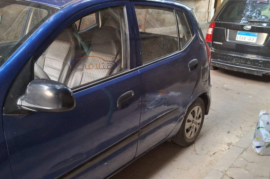 I10 Hyundai أزرق