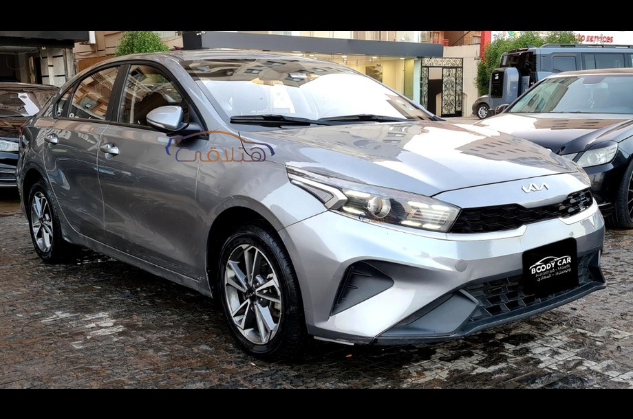 Grand Cerato Kia فضي