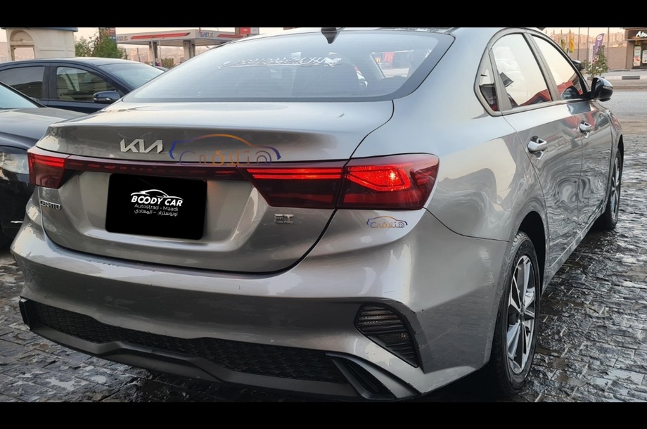 Grand Cerato Kia فضي