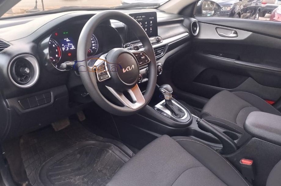 Grand Cerato Kia فضي