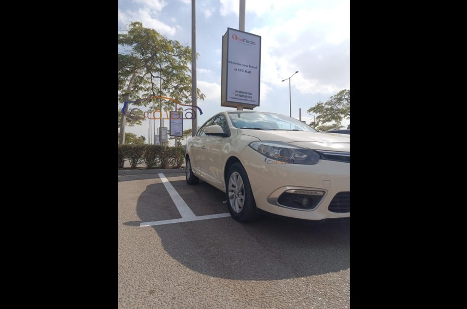 Fluence Renault بيج