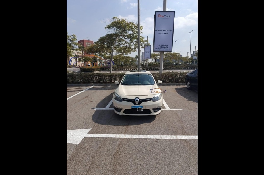 Fluence Renault بيج