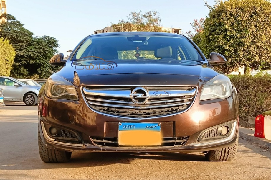 Insignia Opel برونزي