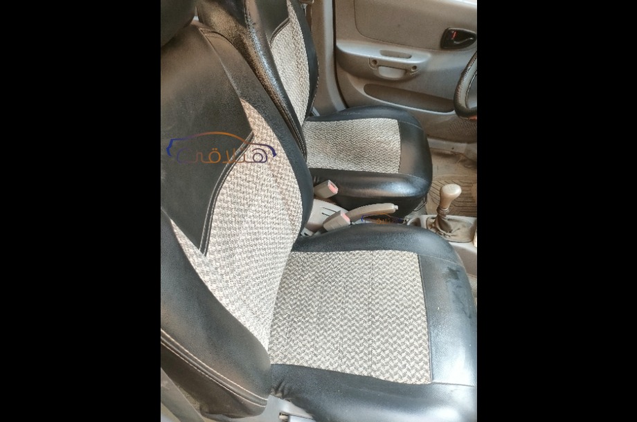 Verna Hyundai أسود