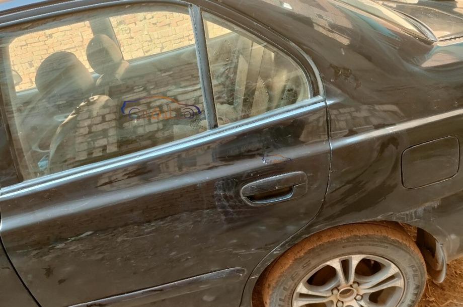 Verna Hyundai أسود