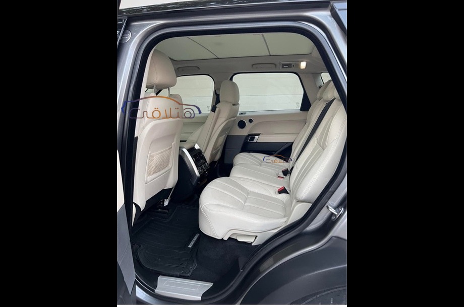 Sport Land Rover فضي