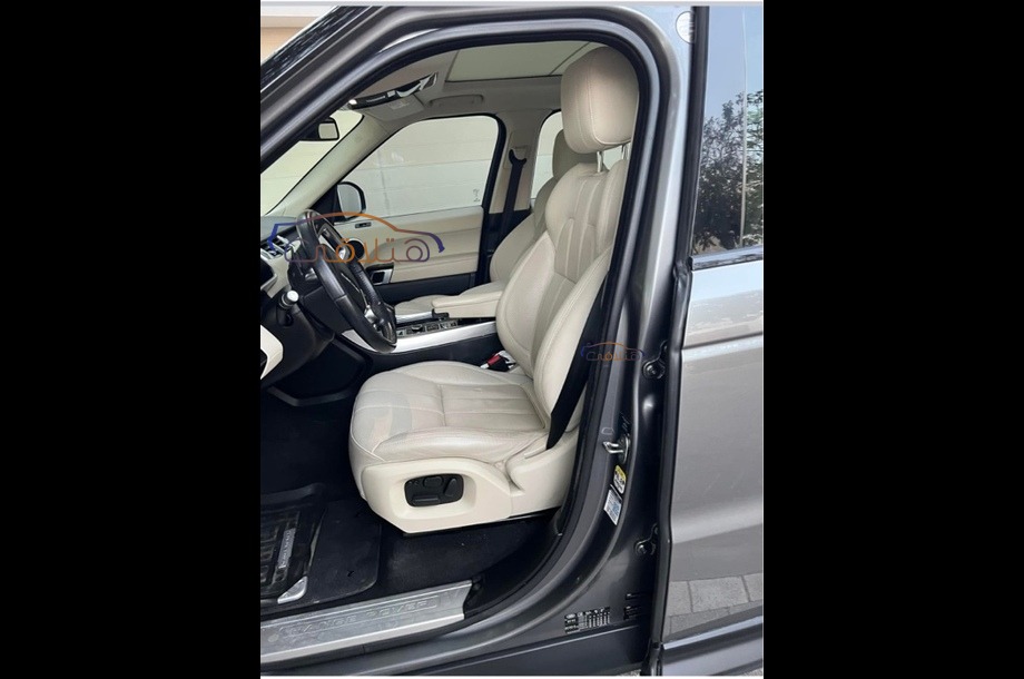 Sport Land Rover فضي