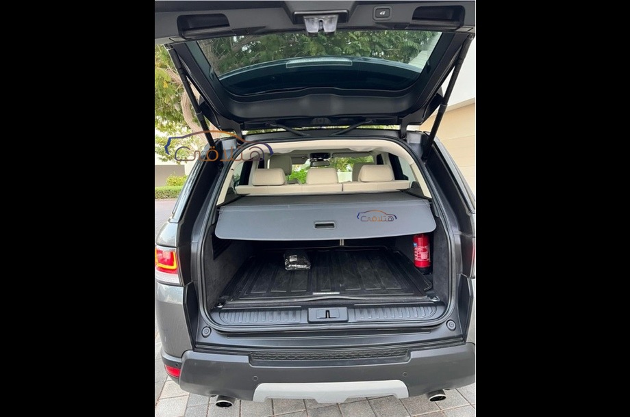 Sport Land Rover فضي