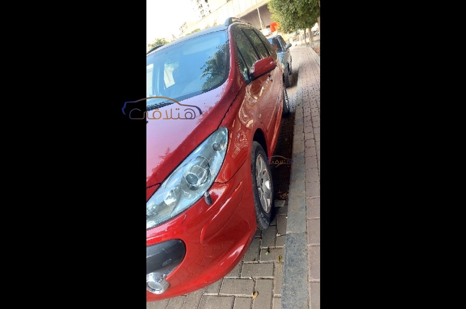 307 SW Peugeot Red