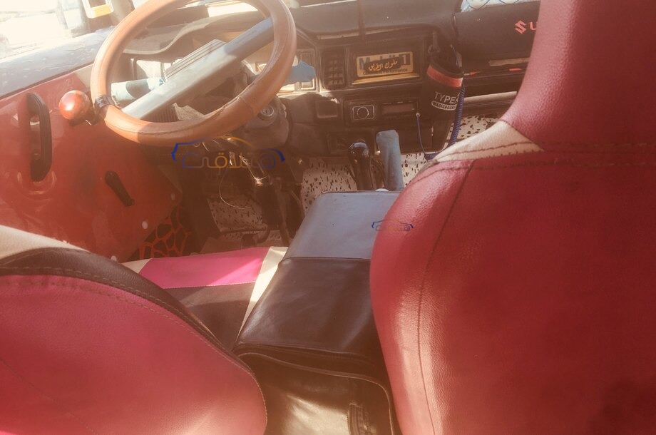 Van Suzuki احمر غامق