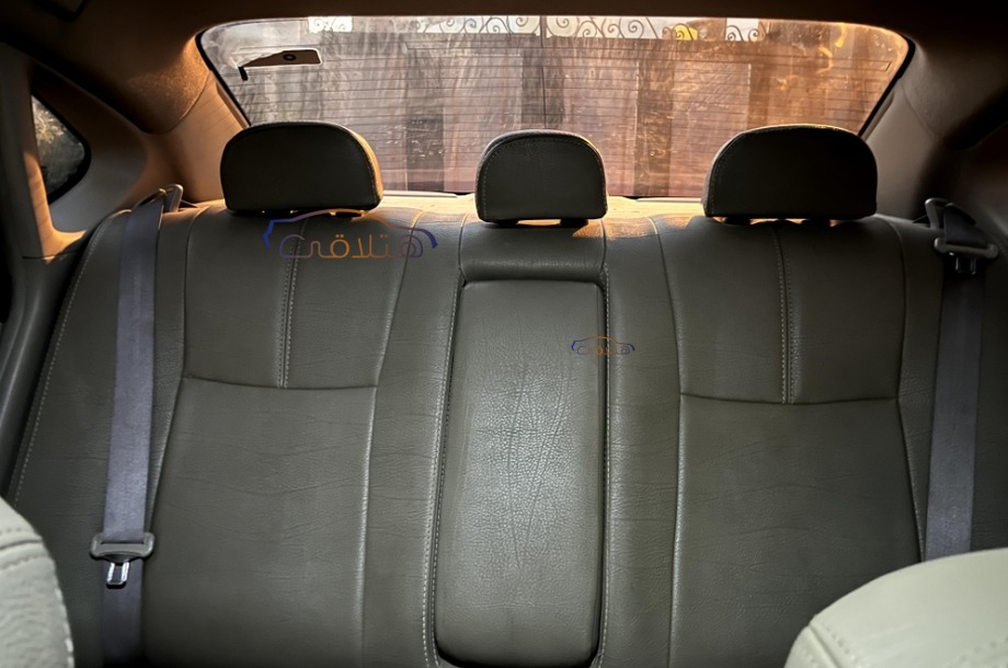 Sentra Nissan برونزي