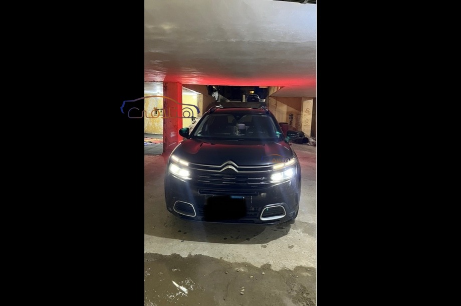 C5 Aircross Citroën أسود