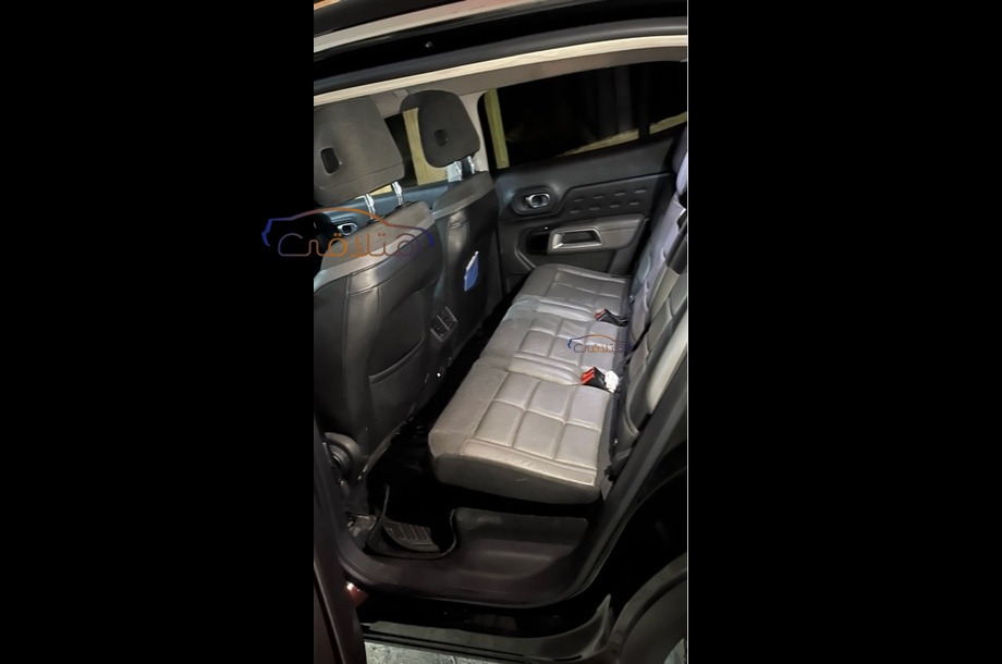 C5 Aircross Citroën أسود