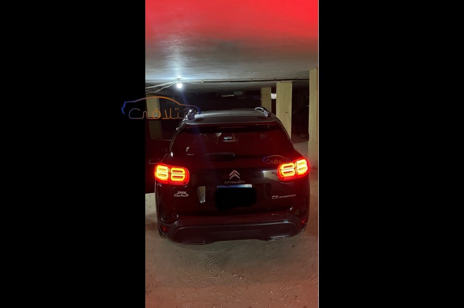 C5 Aircross Citroën أسود