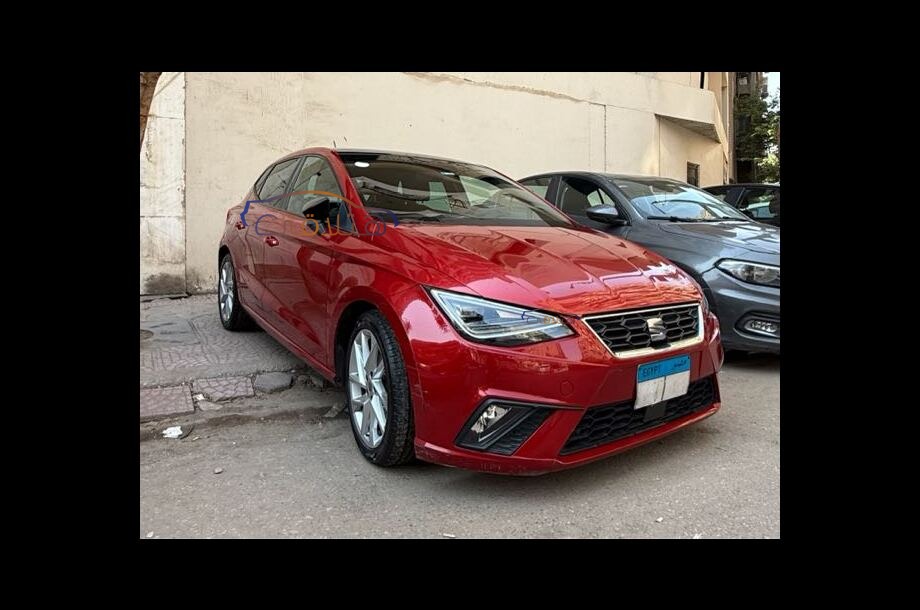 Ibiza Seat احمر