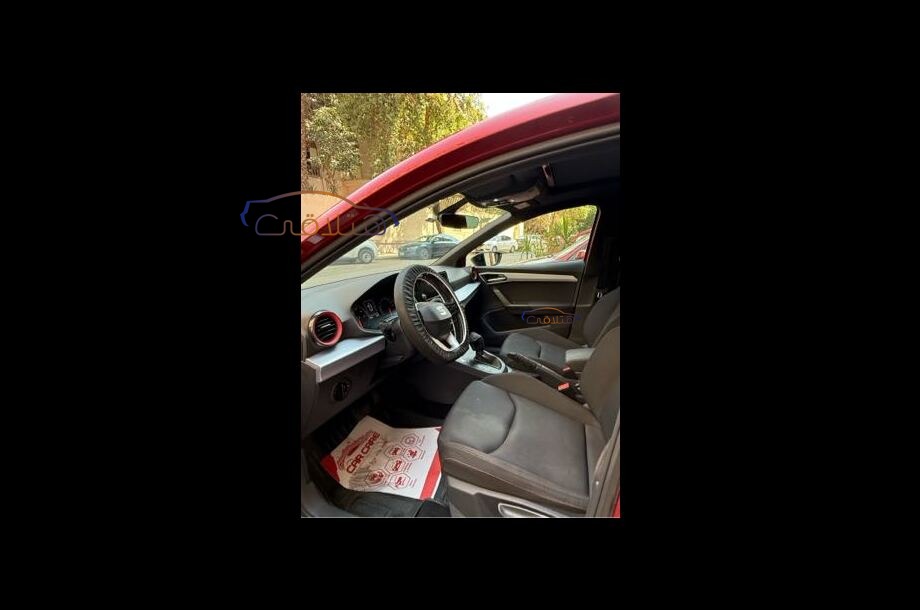 Ibiza Seat احمر