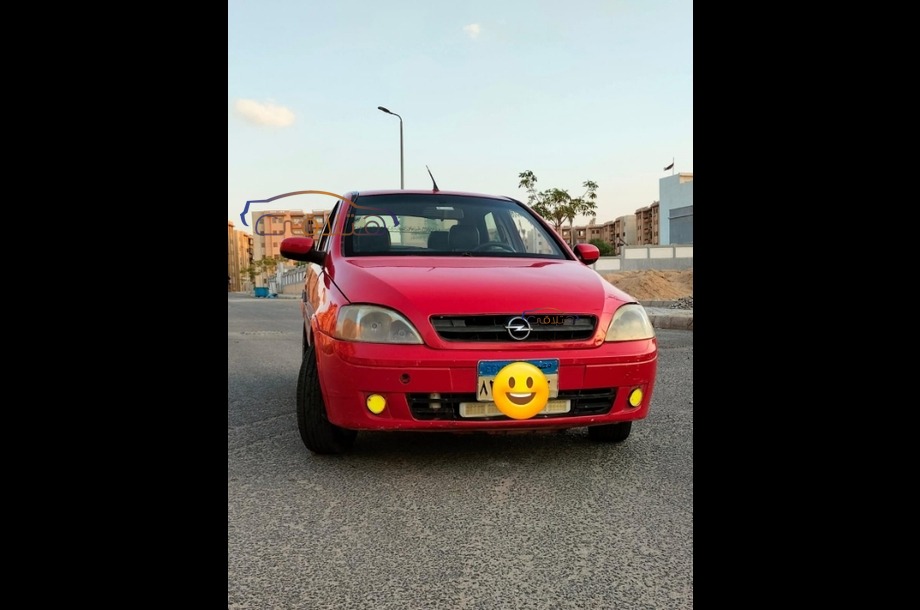 Corsa Opel احمر