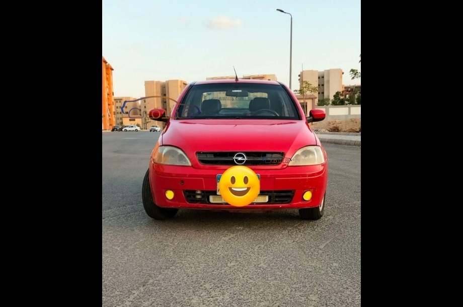Corsa Opel احمر