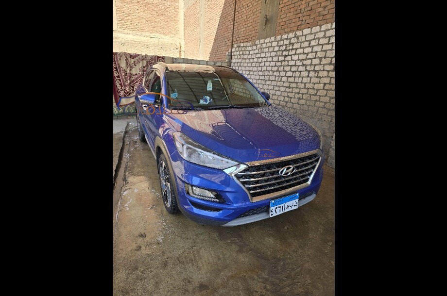 Tucson Hyundai أزرق