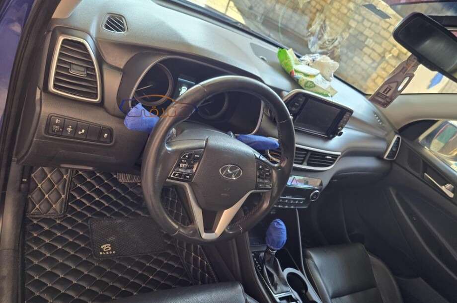 Tucson Hyundai أزرق