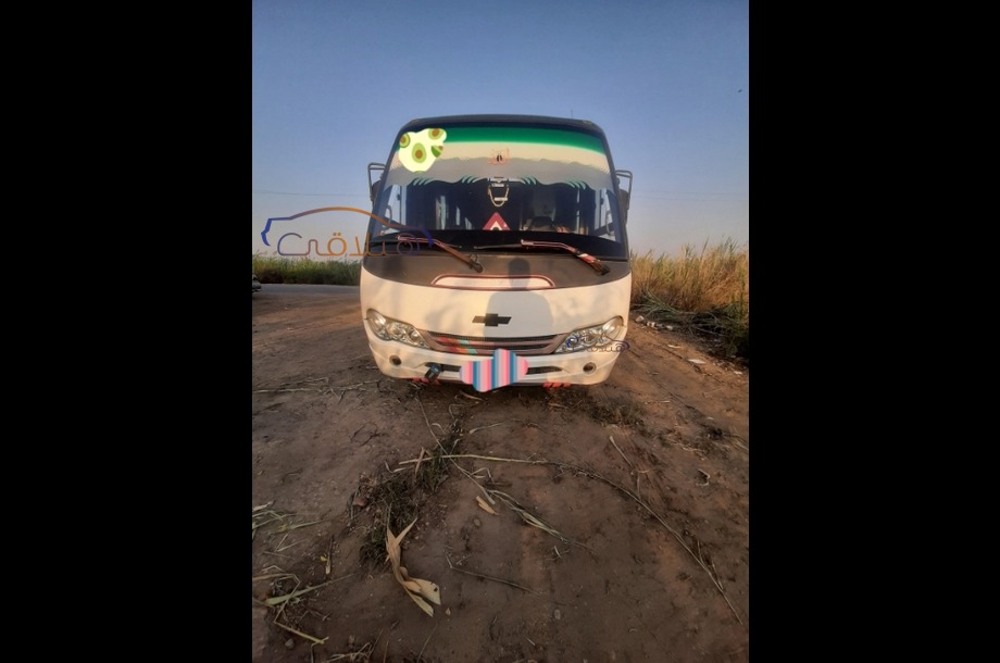 Traverse Chevrolet أبيض