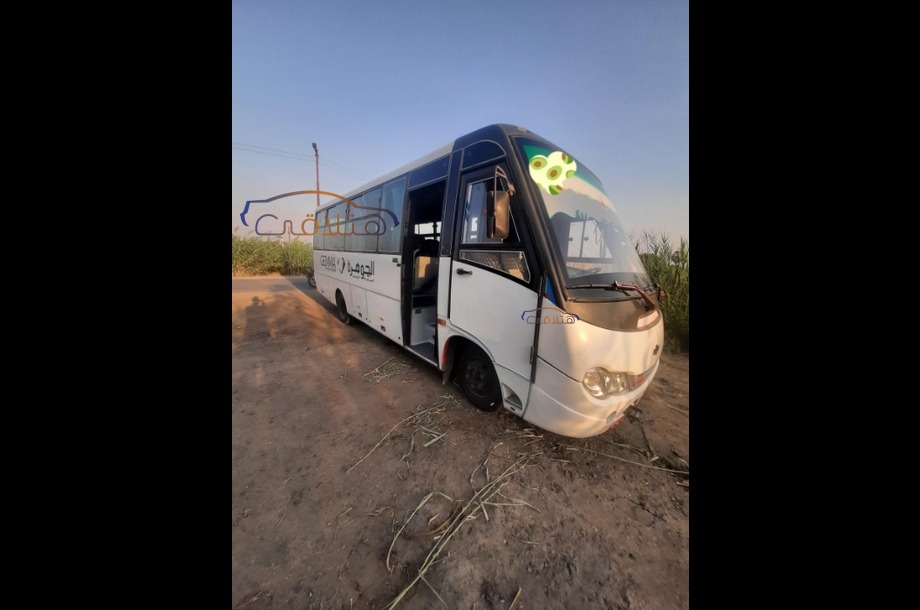 Traverse Chevrolet أبيض