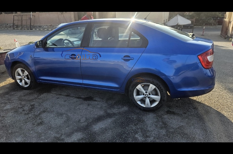 Rapid Skoda أزرق