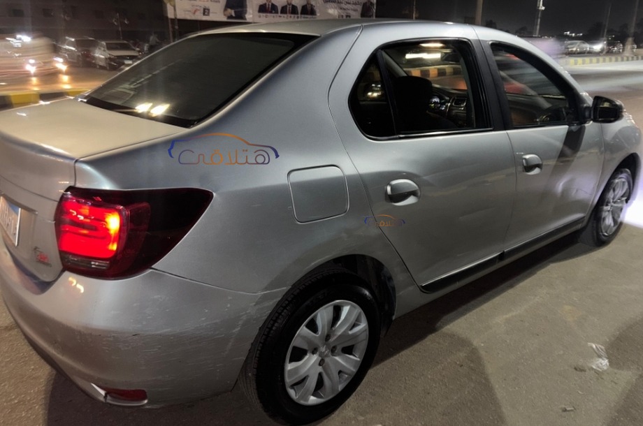 Logan Renault Silver