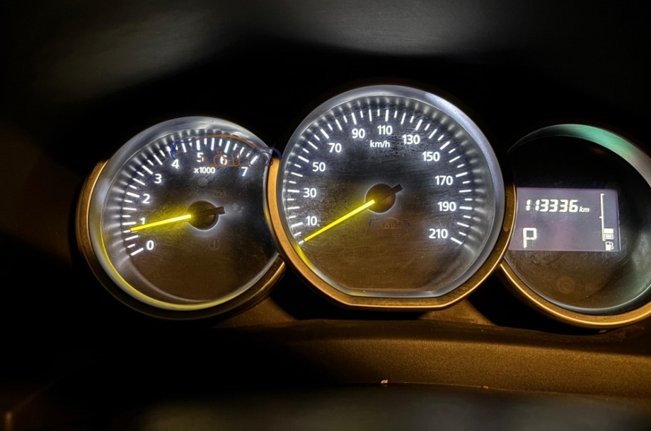 Logan Renault Silver