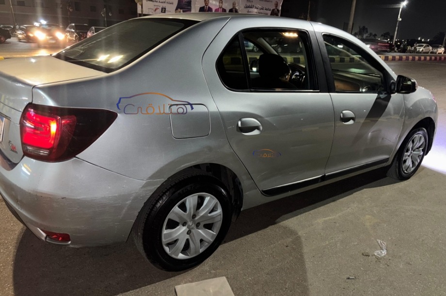 Logan Renault Silver