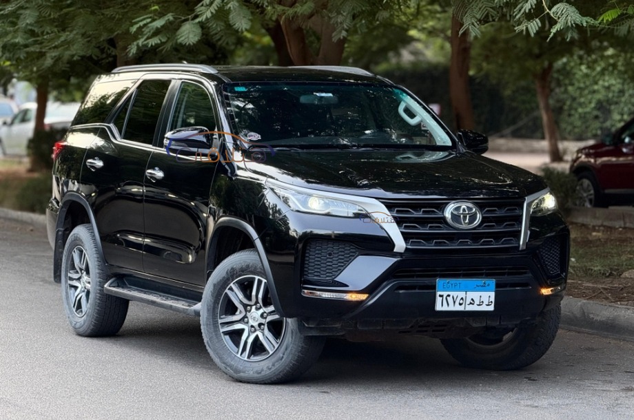 Fortuner Toyota Black