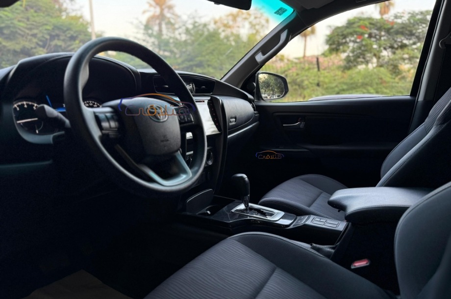 Fortuner Toyota Black