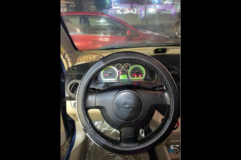 Aveo Chevrolet الأزرق الداكن
