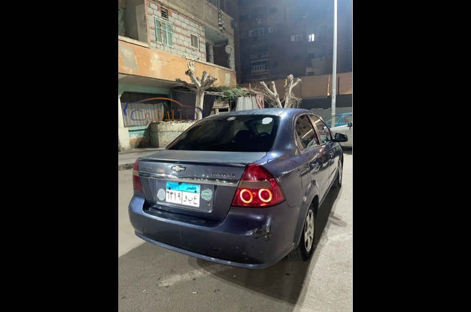 Aveo Chevrolet الأزرق الداكن