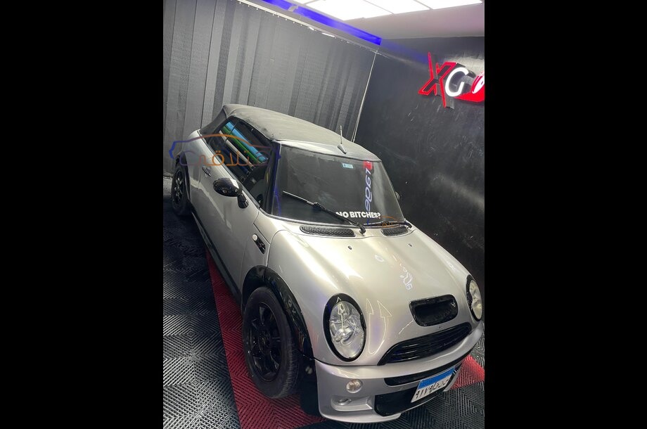 Cooper Mini فضي