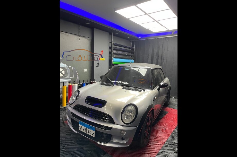 Cooper Mini فضي