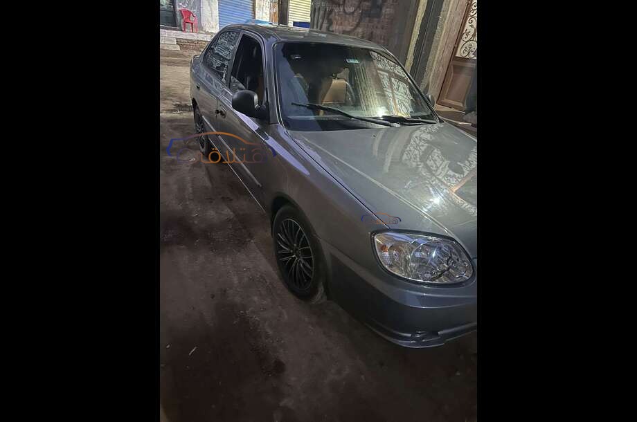 Verna Hyundai رمادي