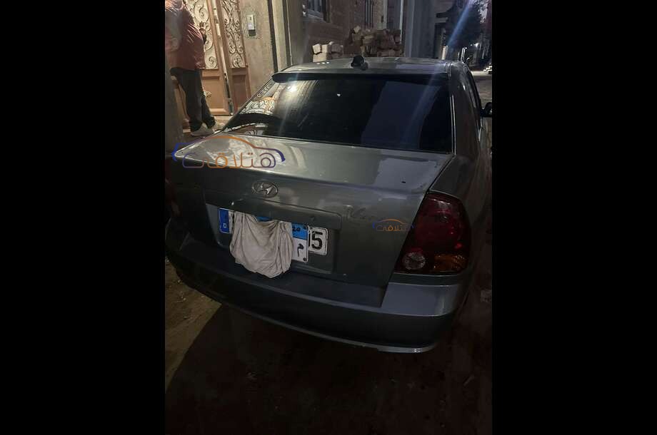 Verna Hyundai رمادي