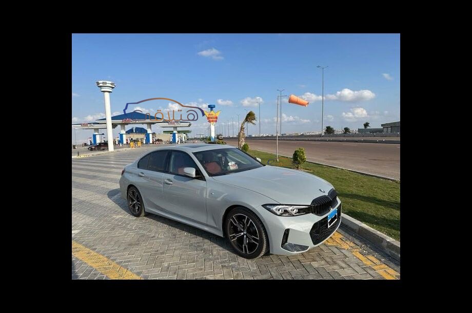 320 BMW رمادي