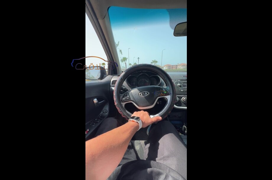 Picanto Kia أسود