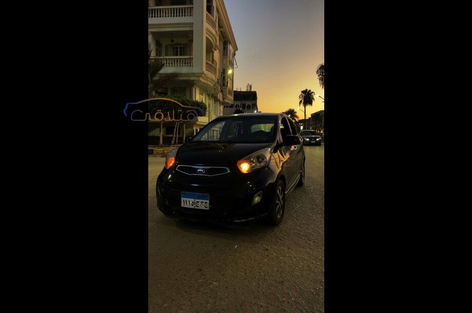 Picanto Kia أسود