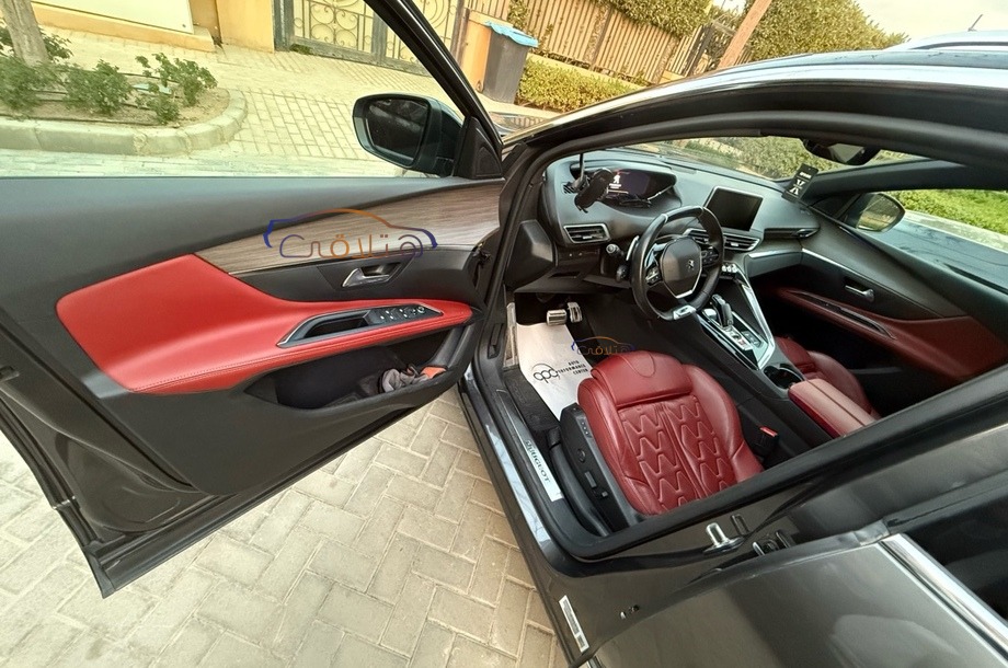 5008 Peugeot فيراني