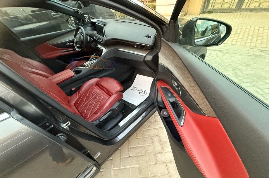 5008 Peugeot فيراني